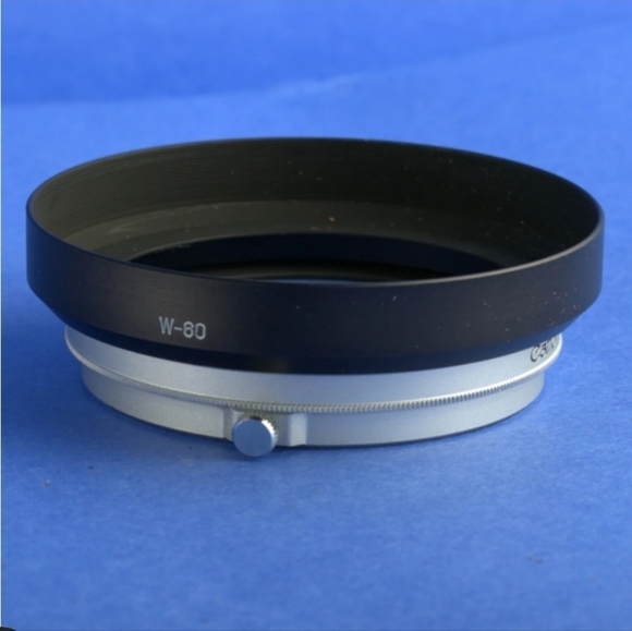 Canon W-60 Lens Hood with Case - Picture 4 of 10